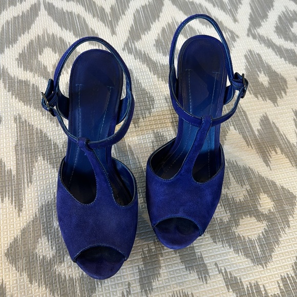 BCBGeneration Platform Heel Sandals - Picture 2 of 3